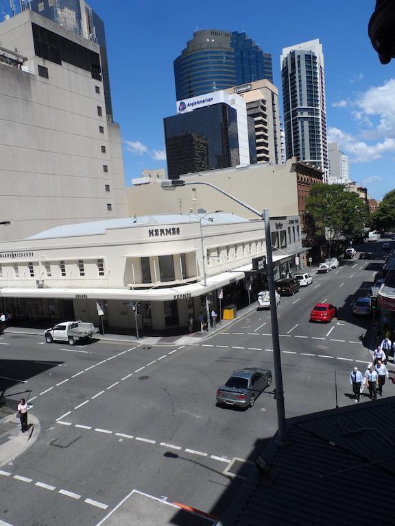 بيت شباب Base Brisbane Embassy المظهر الخارجي الصورة